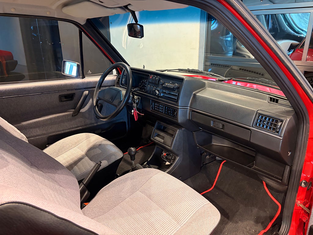 Volkswagen Jetta 1987 - miniatyr 5