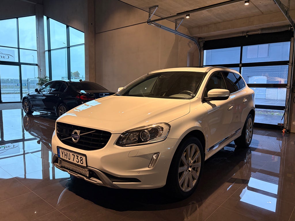 Volvo XC60 2017 - miniatyr 2