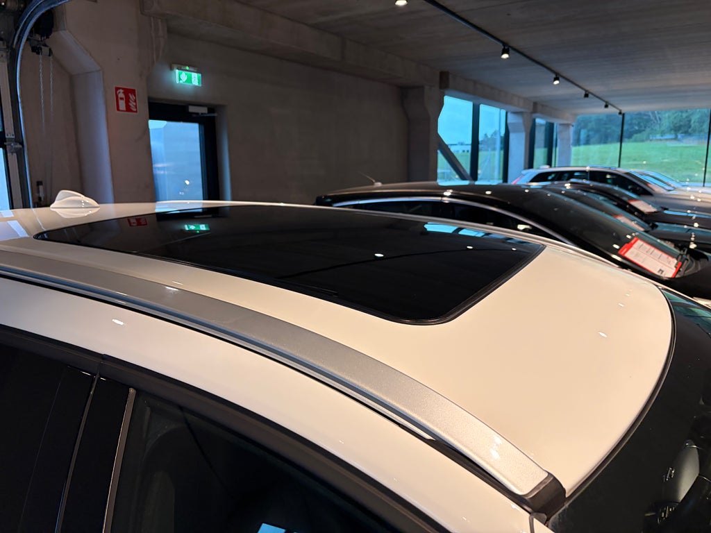 Volvo XC60 2017 - miniatyr 12