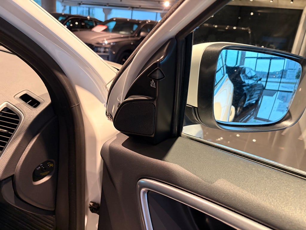 Volvo XC60 2017 - miniatyr 14