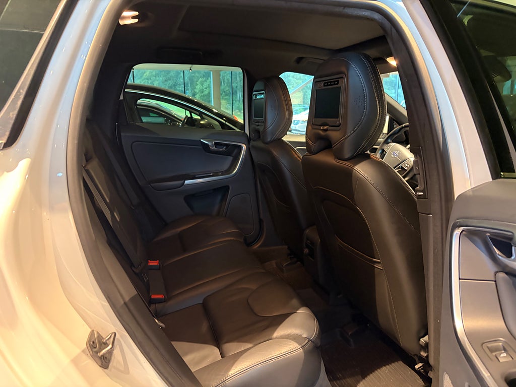 Volvo XC60 2017 - miniatyr 16