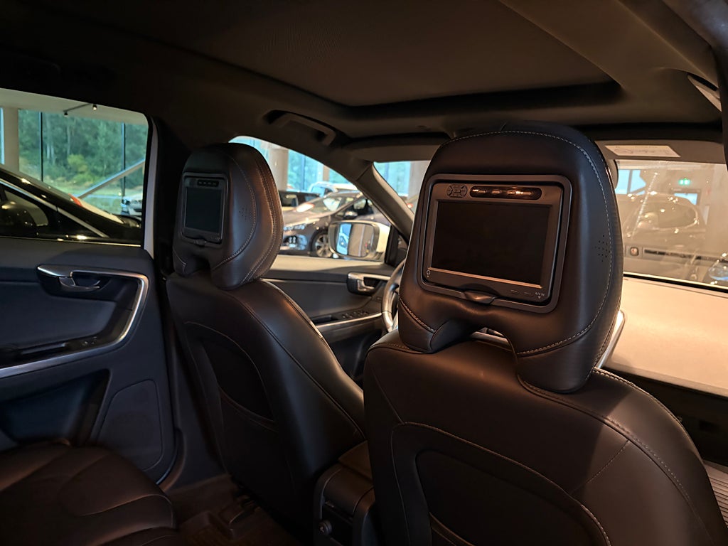 Volvo XC60 2017 - miniatyr 17