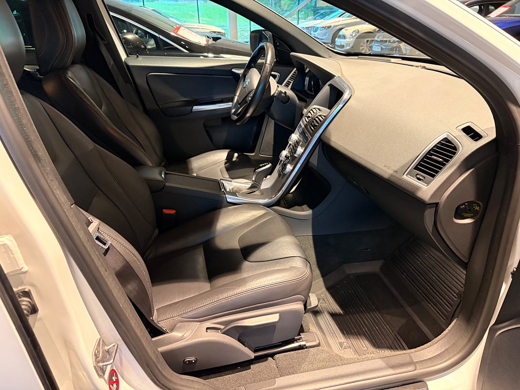 Volvo XC60 2017 - miniatyr 3