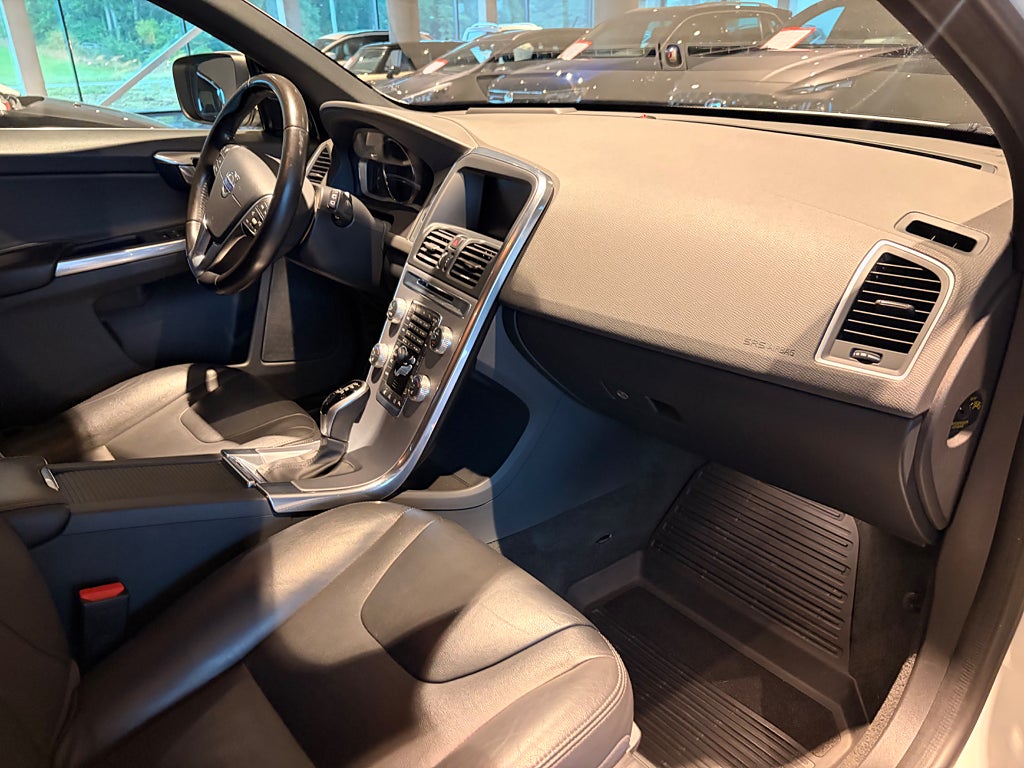 Volvo XC60 2017 - miniatyr 4