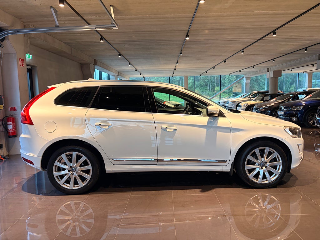 Volvo XC60 2017 - miniatyr 9