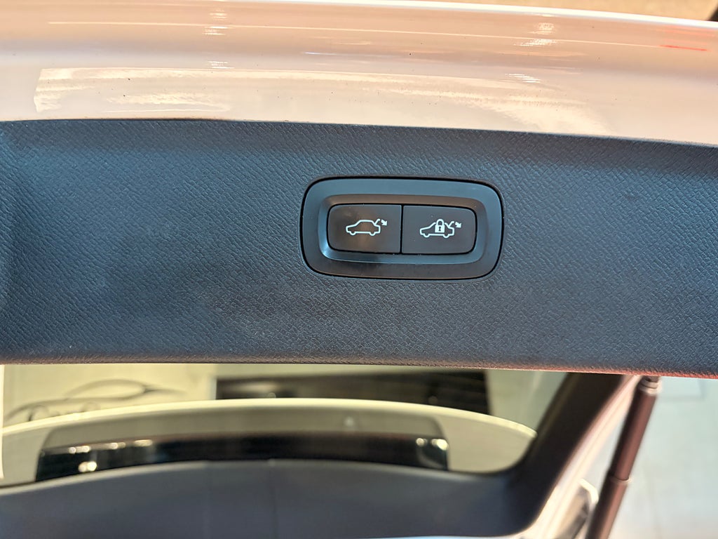 Volvo XC90 2017 - miniatyr 21