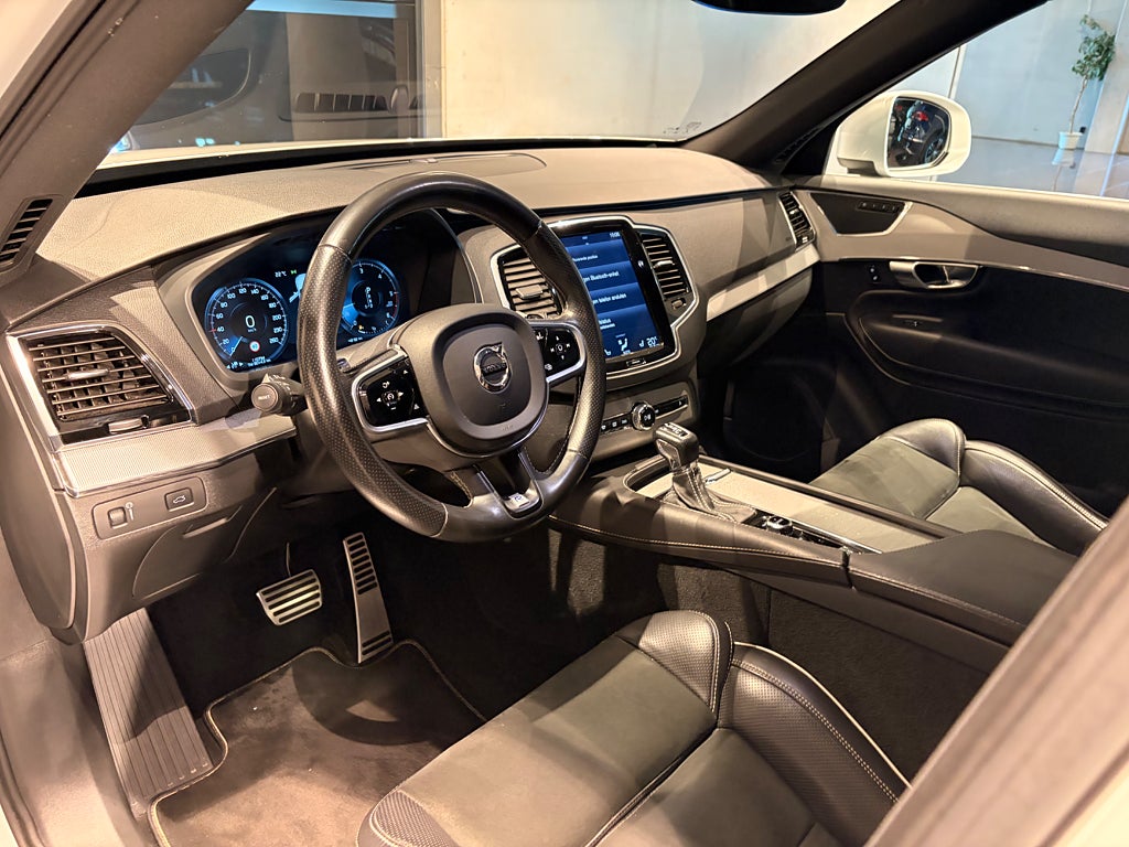 Volvo XC90 2017 - miniatyr 24