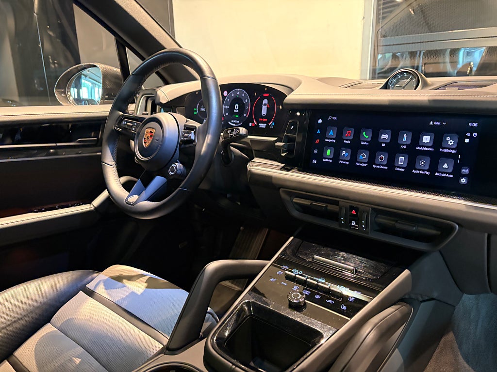 Porsche Cayenne 2024 - miniatyr 11