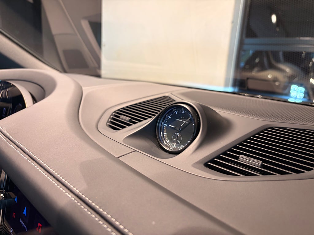 Porsche Cayenne 2024 - miniatyr 14