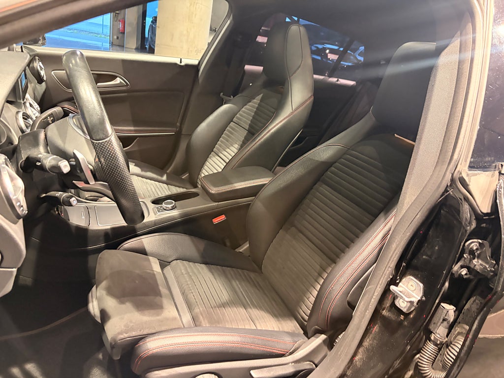 Mercedes-Benz CLA 2018 - miniatyr 17
