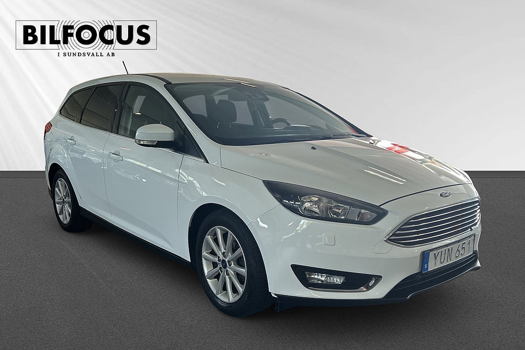 Ford Focus Kombi 1.0 EcoBoost Titanium Euro 6  3,99% i ränta
