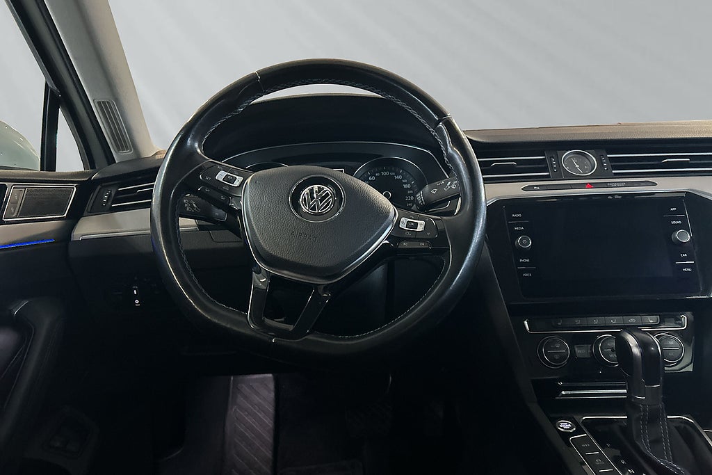 Volkswagen Passat 2018 - miniatyr 6