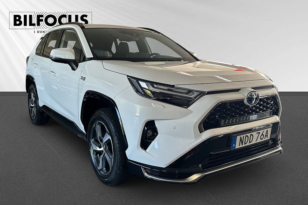 Toyota RAV4 Plug-in Hybrid E-CVT , 3,99% i ränta