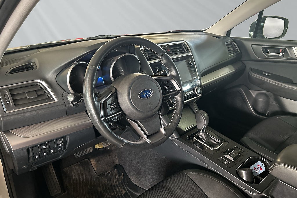 Subaru Outback 2018 - miniatyr 4