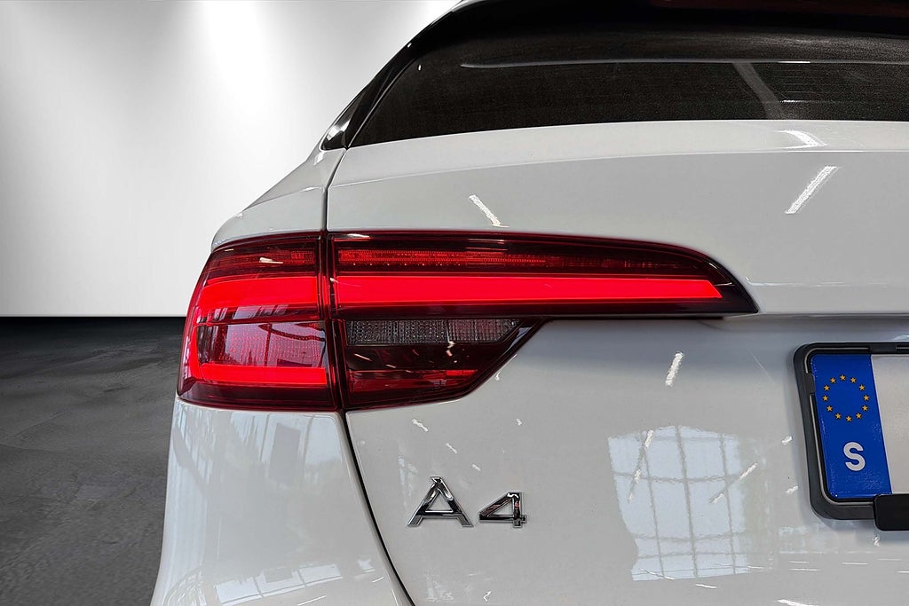 Audi A4 2019 - miniatyr 10