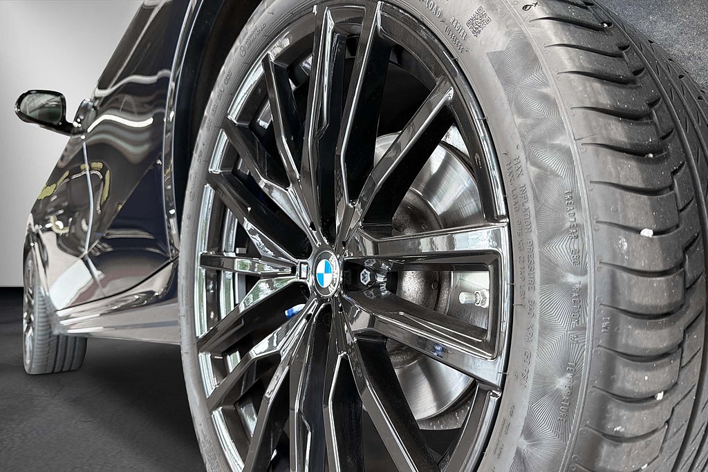 BMW X6 2020 - miniatyr 11