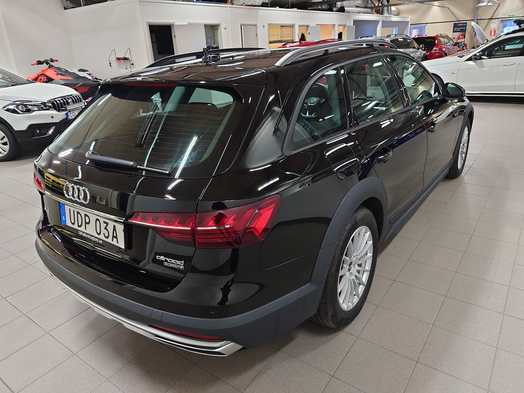 Audi A4 2023 - miniatyr 5