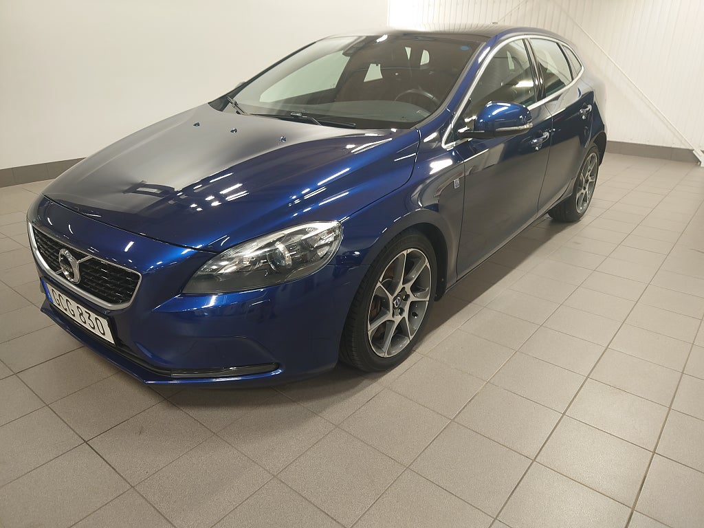 Volvo V40 D2 Geartronic Ocean Race Panoramtak Värmare
