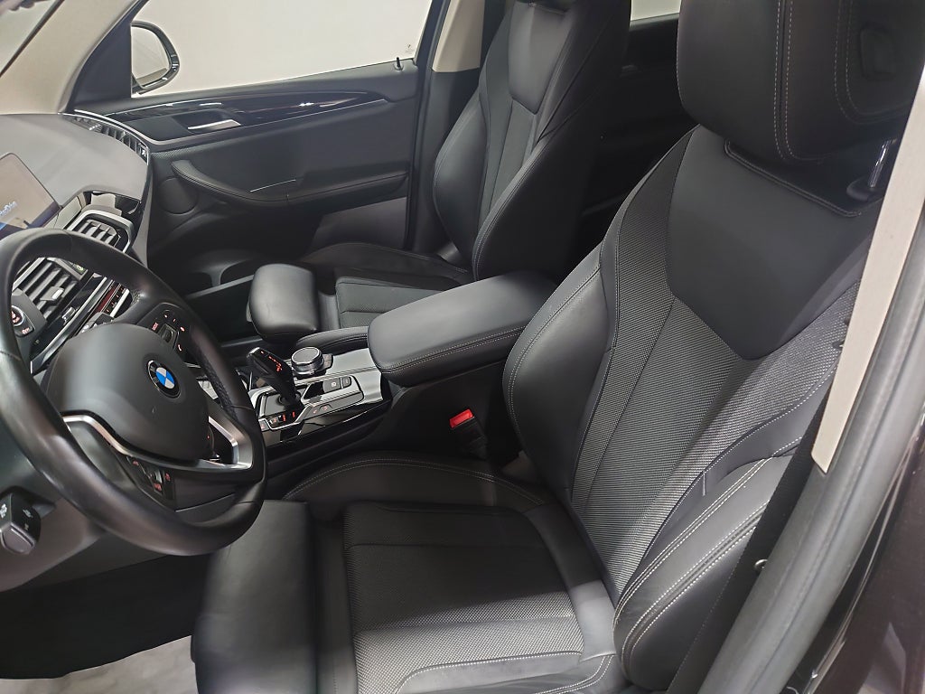 BMW X3 2019 - miniatyr 9