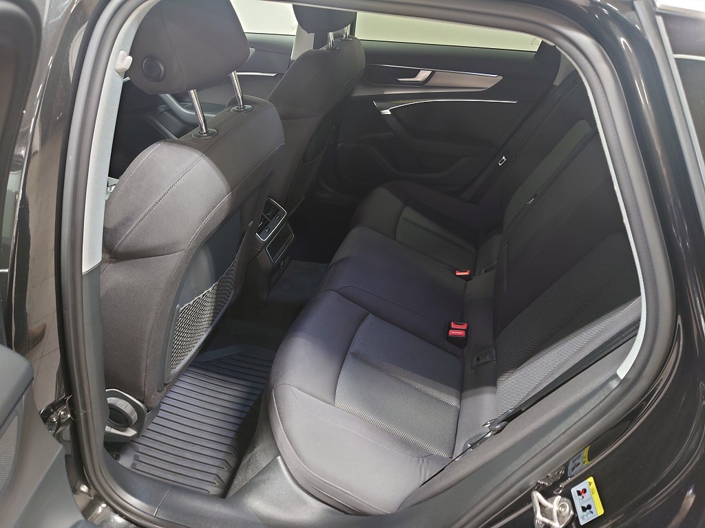 Audi A6 2020 - miniatyr 10
