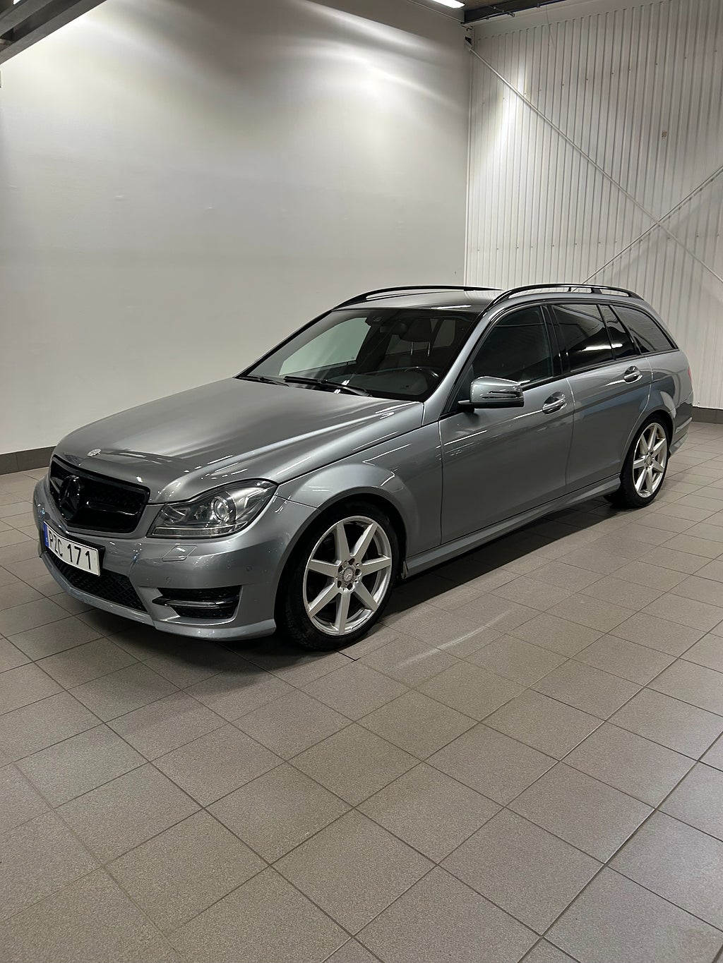 Mercedes-Benz C 2013 - miniatyr 2