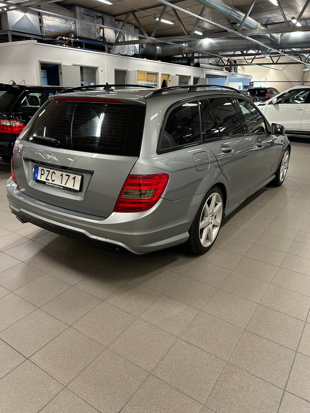 Mercedes-Benz C 2013 - miniatyr 4