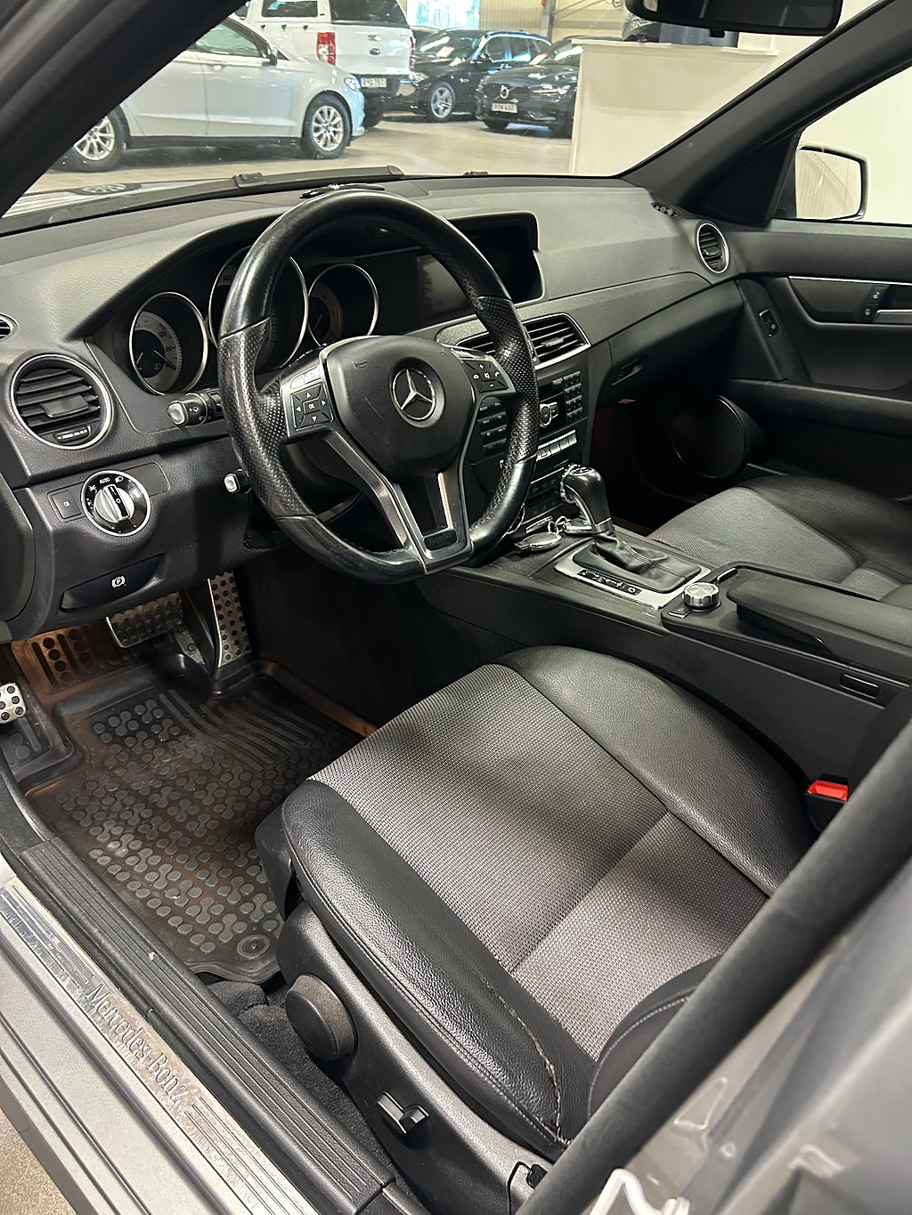 Mercedes-Benz C 2013 - miniatyr 7