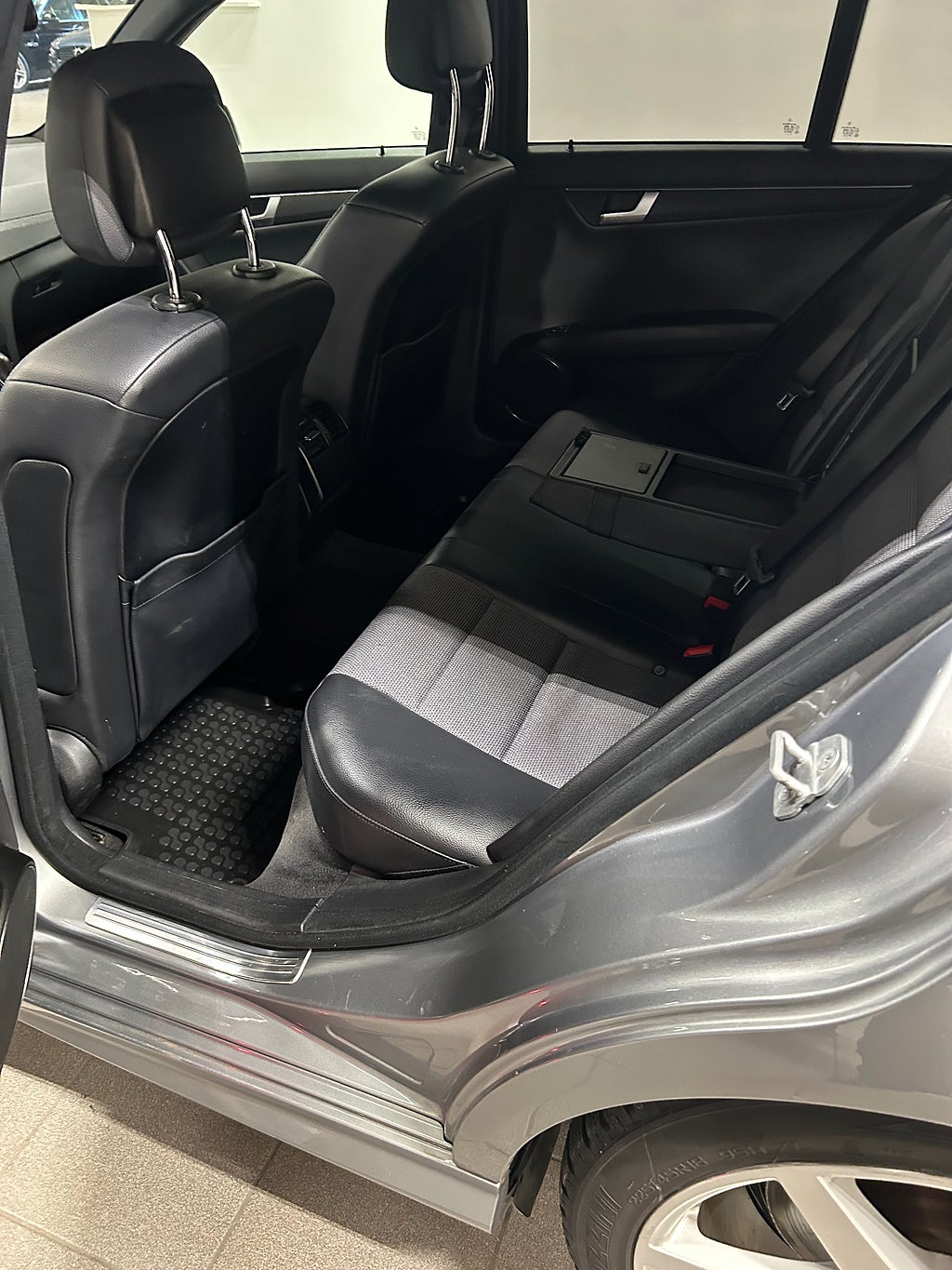 Mercedes-Benz C 2013 - miniatyr 8