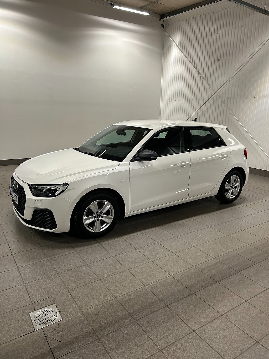 Audi A1 2023 - miniatyr 2