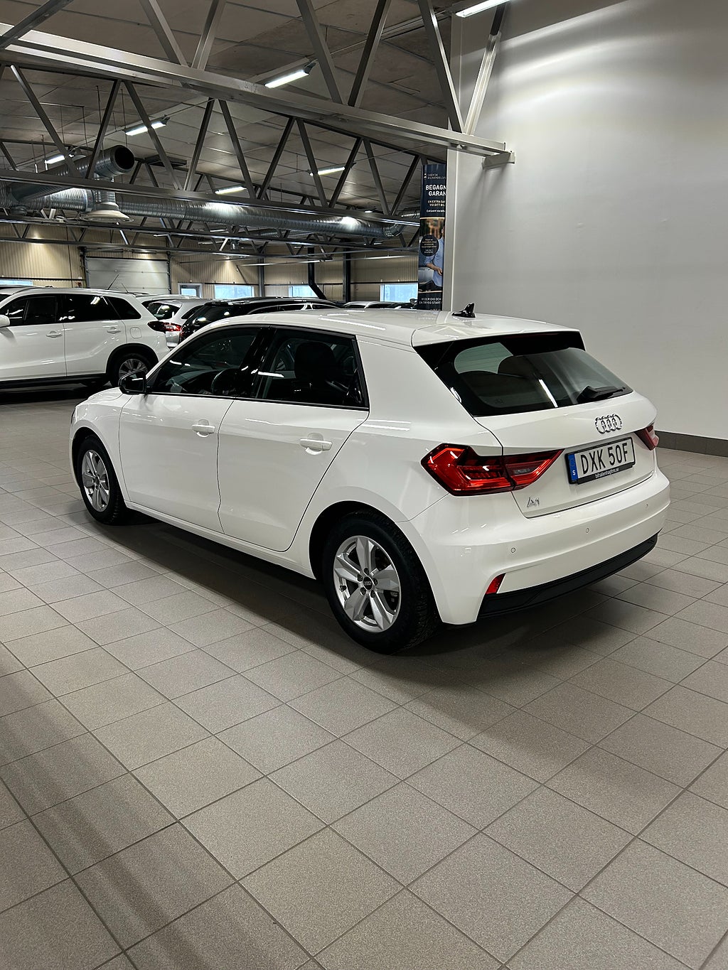 Audi A1 2023 - miniatyr 3