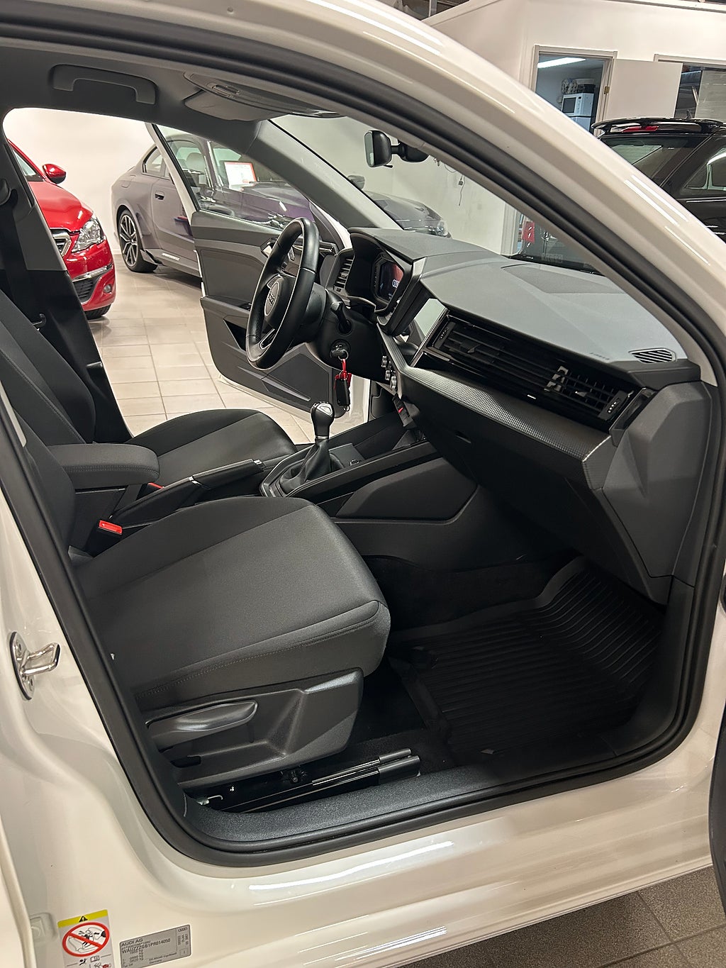 Audi A1 2023 - miniatyr 10