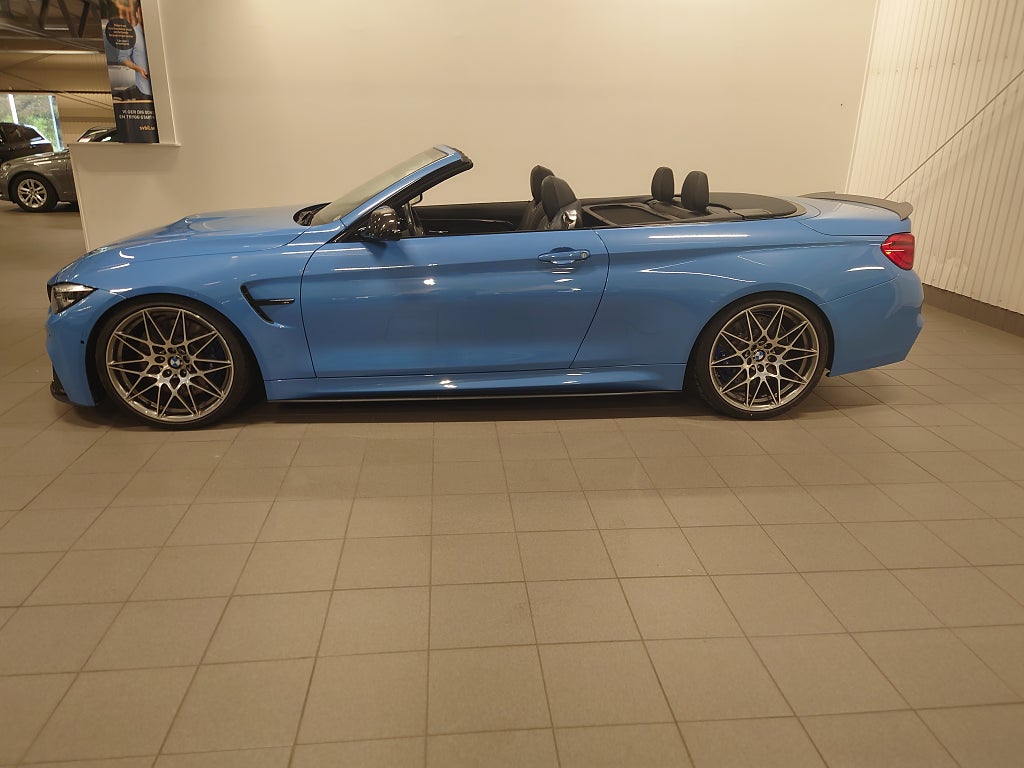 BMW M4 2018 - miniatyr 3