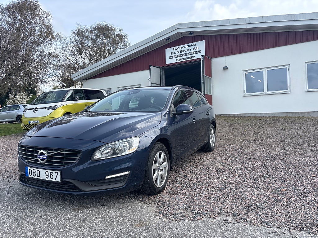 Volvo V60 T3 Kinetic / Ny kamrem