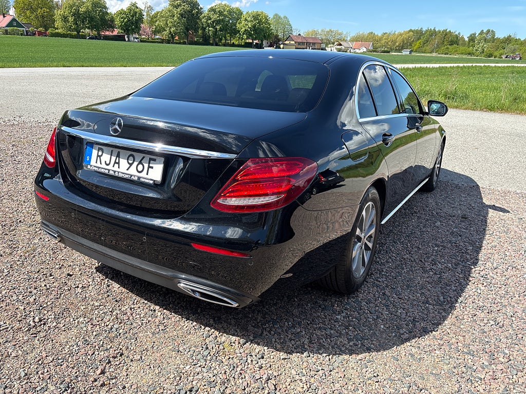 Mercedes-Benz E 2019 - miniatyr 4