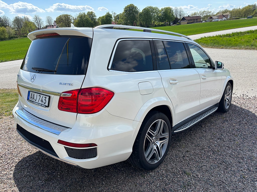 Mercedes-Benz GL 2015 - miniatyr 3