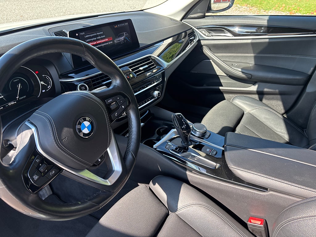 BMW 530e 2019 - miniatyr 7