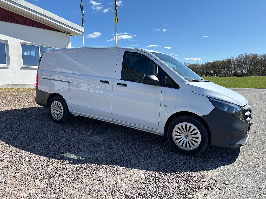 Mercedes-Benz Vito 2025 - miniatyr 2