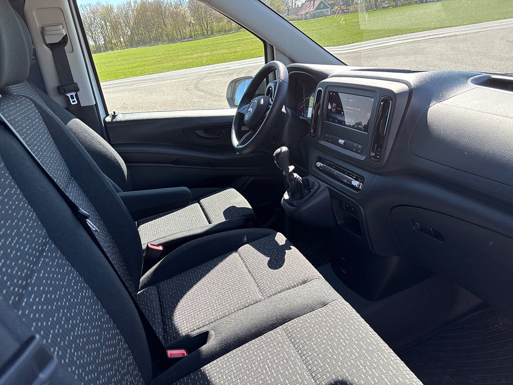 Mercedes-Benz Vito 2025 - miniatyr 3