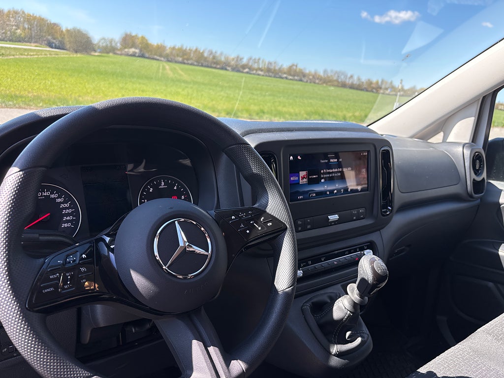 Mercedes-Benz Vito 2025 - miniatyr 6