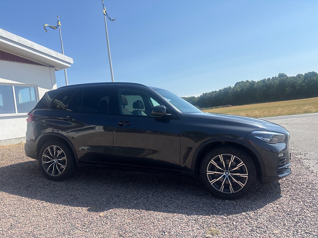 BMW X5 2021 - miniatyr 2