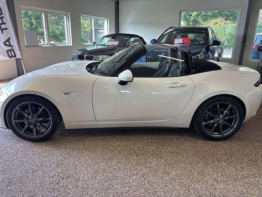 Mazda MX-5 2017 - miniatyr 11