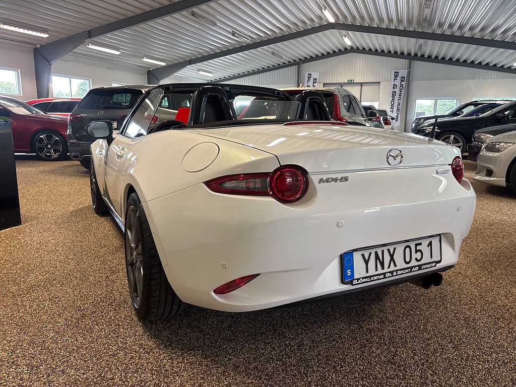 Mazda MX-5 2017 - miniatyr 14