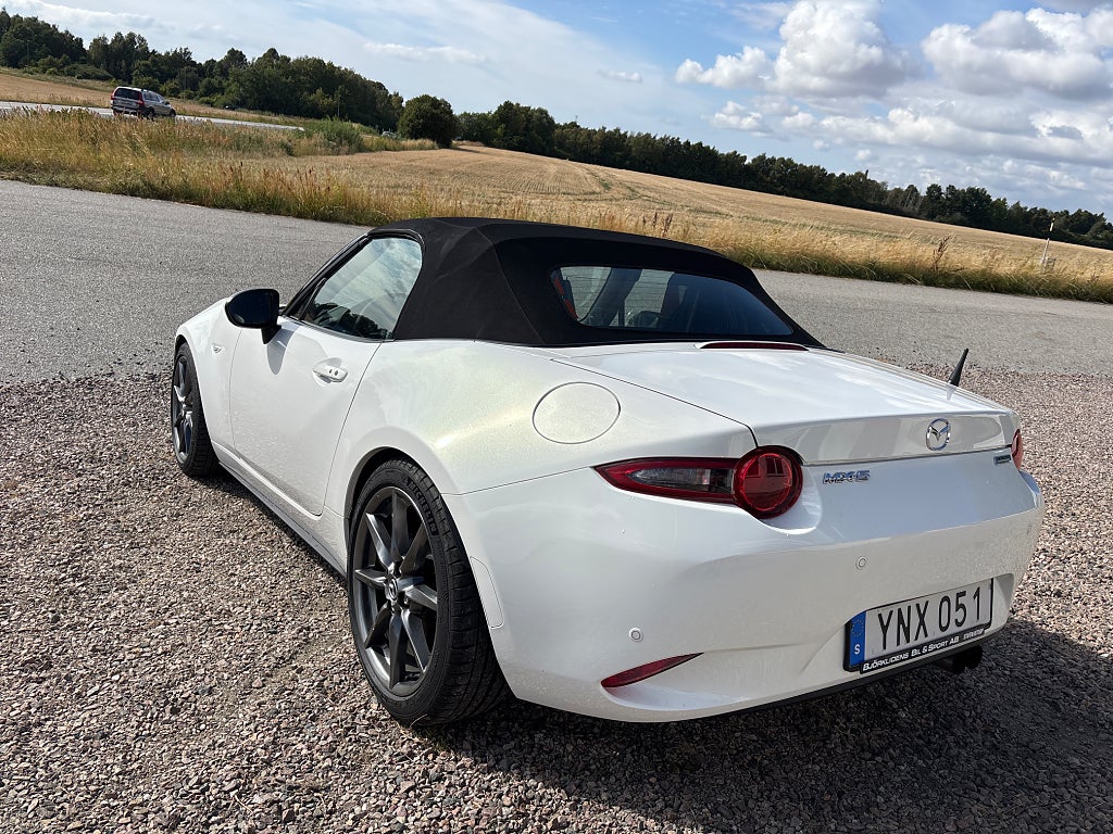 Mazda MX-5 2017 - miniatyr 4