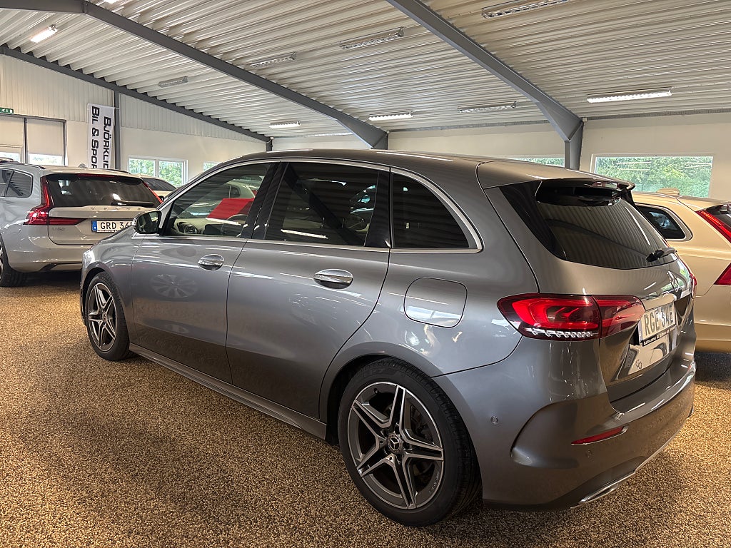 Mercedes-Benz B 2021 - miniatyr 11