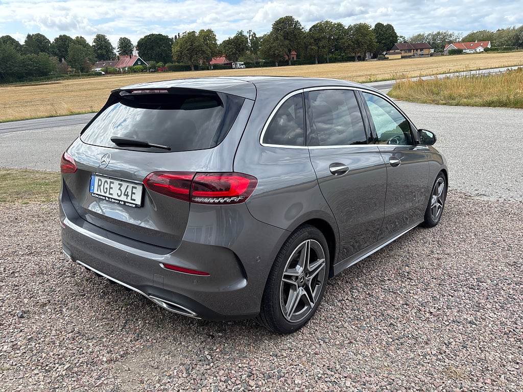 Mercedes-Benz B 2021 - miniatyr 4