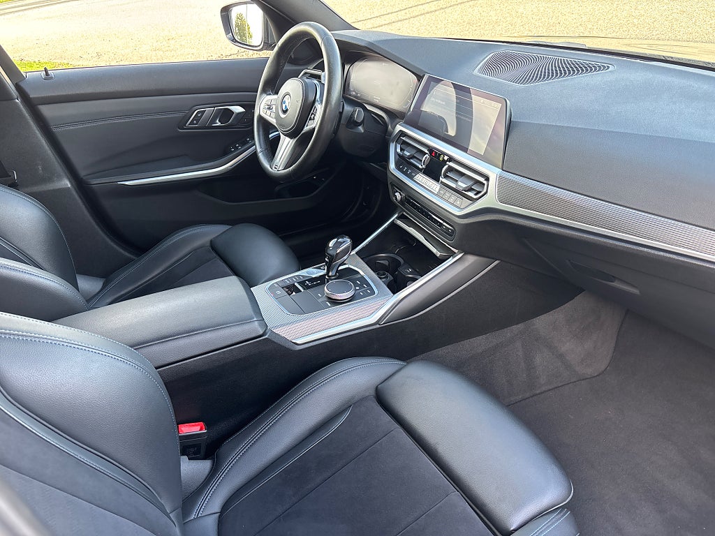 BMW 330e 2021 - miniatyr 3