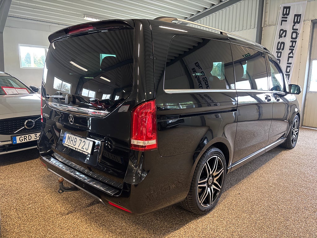 Mercedes-Benz V300 2021 - miniatyr 18