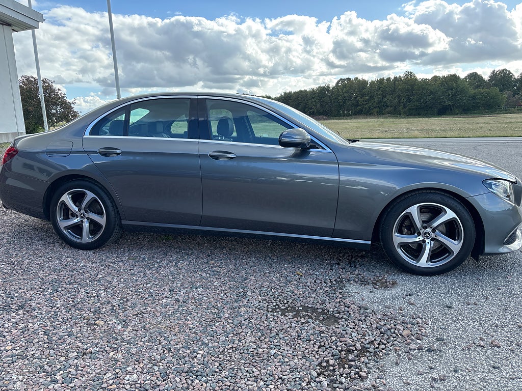 Mercedes-Benz E 2020 - miniatyr 2