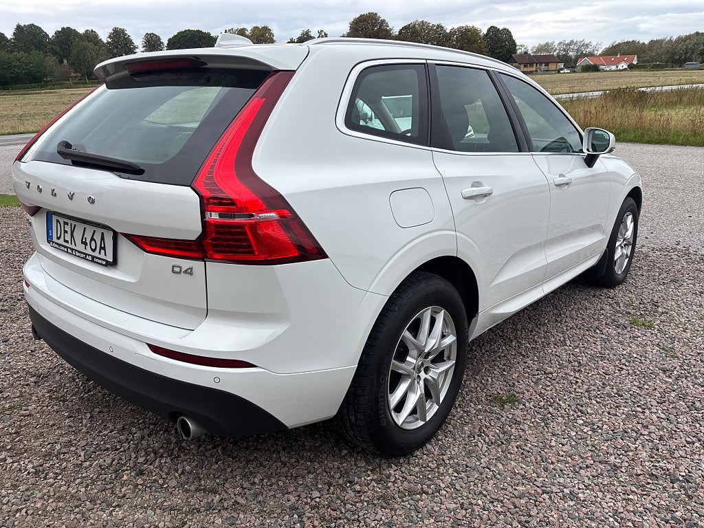 Volvo XC60 2021 - miniatyr 4
