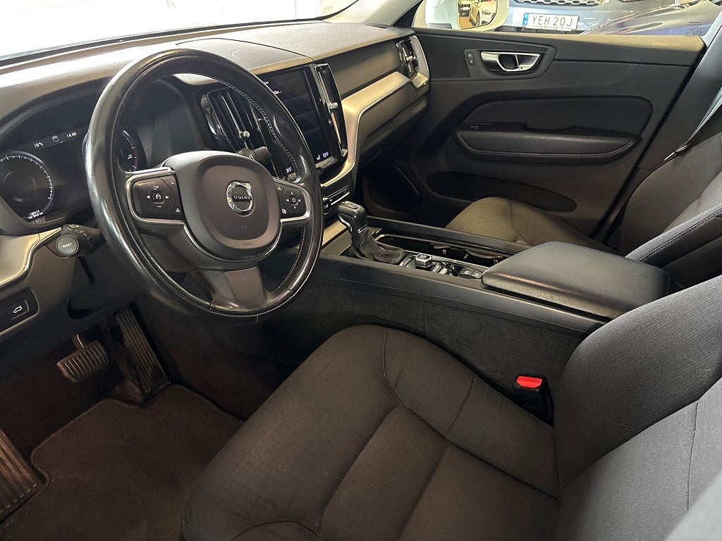 Volvo XC60 2021 - miniatyr 8